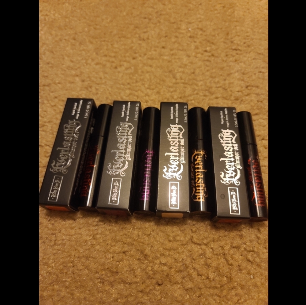 ***SOLD*** 4 Everlasting Glimmer Veil lipsticks - Picture 2 of 5